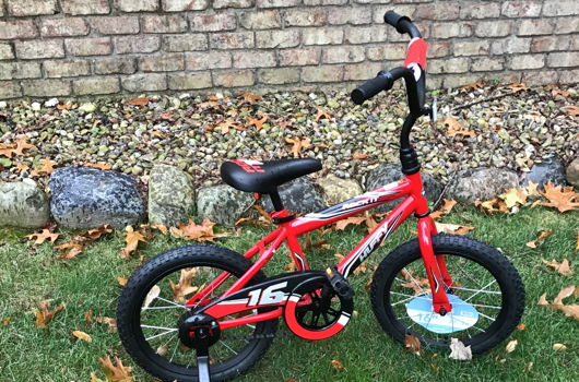 Huffy 16" Rock-It Bike, Fun-n-Stuff GC & Mini Golf ...