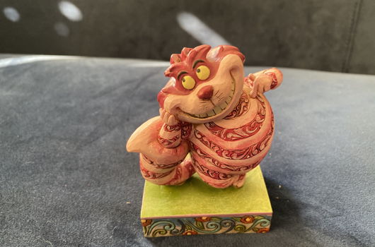 Disney Traditions Cheshire Cat Disunplugged Marathon Show For
